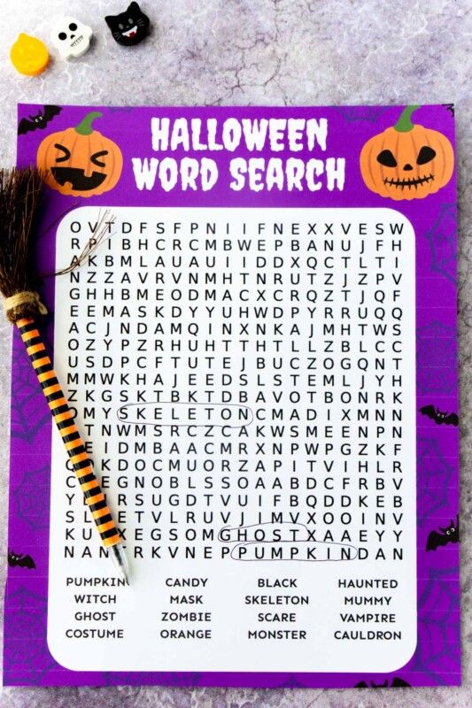 Отпечатано търсене на думи за Хелоуин с вещица