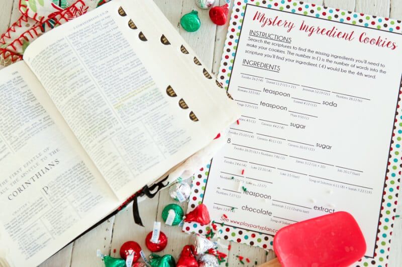 Lõbus LDS pereõhtuidee, mis sobib suurepäraselt lastele, teismelistele või isegi paaridele koos tegemiseks. Puuduvate koostisosade leidmiseks lugege pühakirju, küpsetage küpsiseid ja kasutage sõpradele ja pereliikmetele kingitamiseks tasuta prinditavaid jõuluhõrgutiste kinkesilte. Üks lõbusamaid tegevusi, mida ma lapsena tegin!