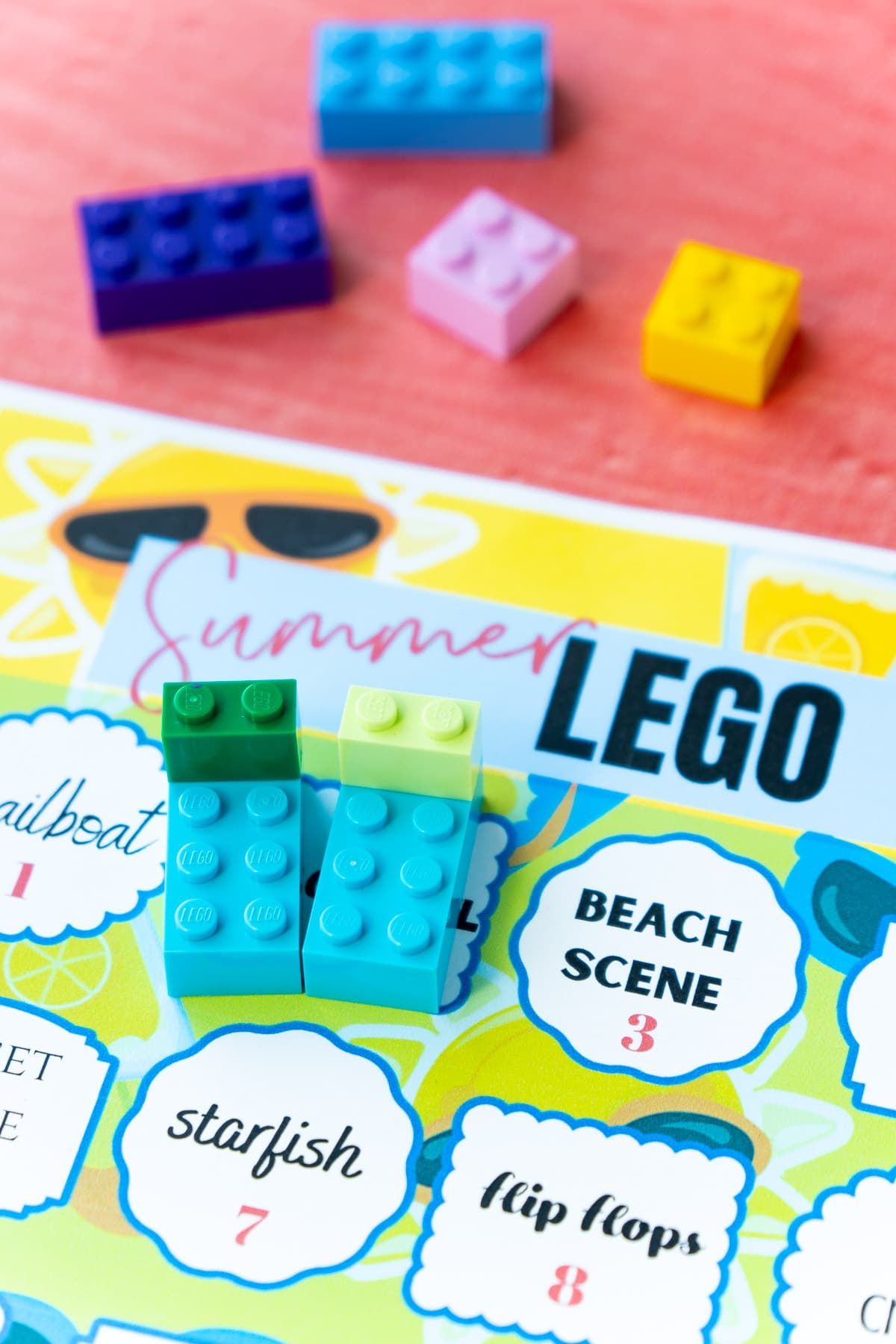 Lego väljakutseideede peal rannatoolid