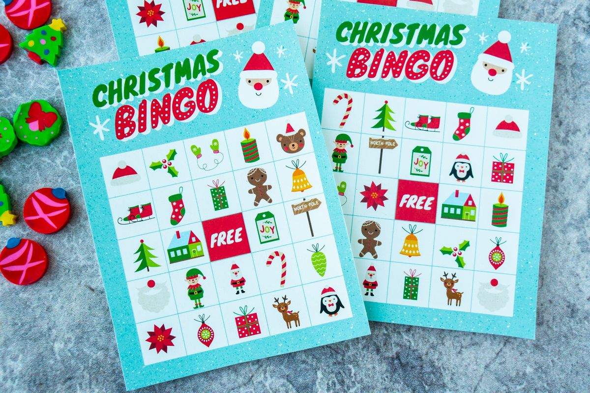 Horizontální obrázek ze dvou prázdných vánočních karet bingo
