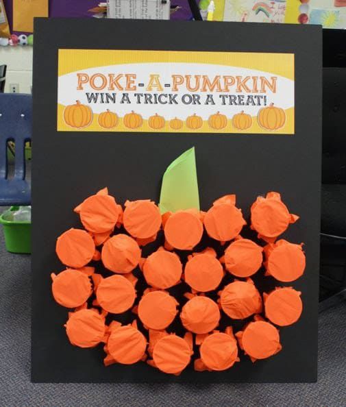 Ein Poke a Pumpkin Board für die besten Halloween-Partyspiele