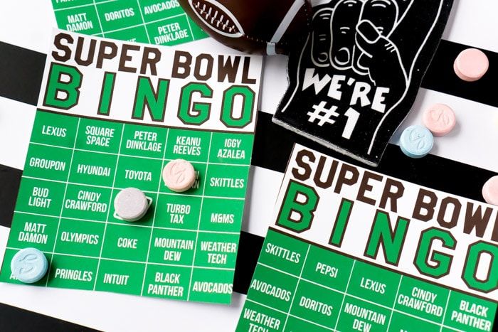 Търговски бинго карти за Super Bowl за неделя на Super Bowl