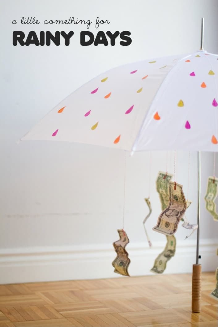 Um presente de formatura com o tema guarda-chuva para ela