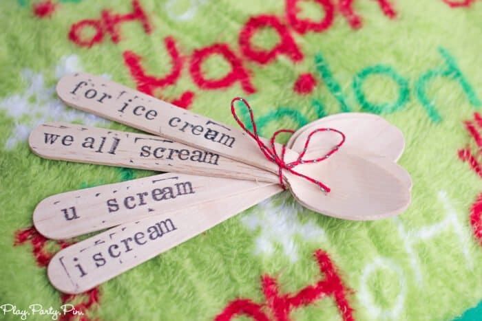 आइसक्रीम उपहार टोकरी विचार एक Groupon के साथ पूरा आइसक्रीम पाने के लिए