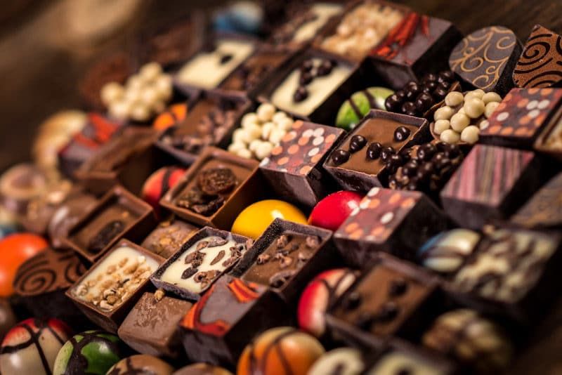 Η σοκολάτα προσφέρει υπέροχα δώρα για διασκεδαστές