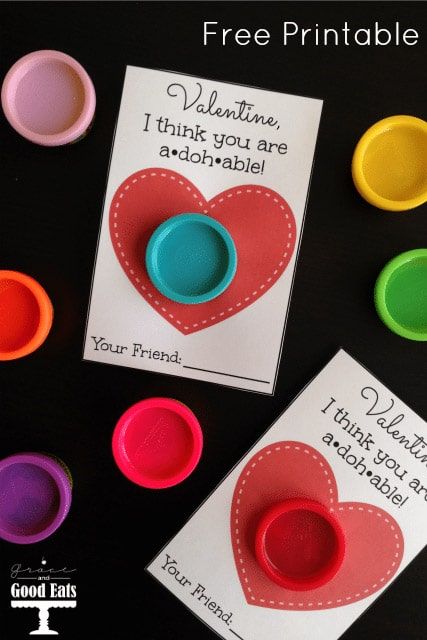 Juga a cartes del dia de Sant Valentí per a nens