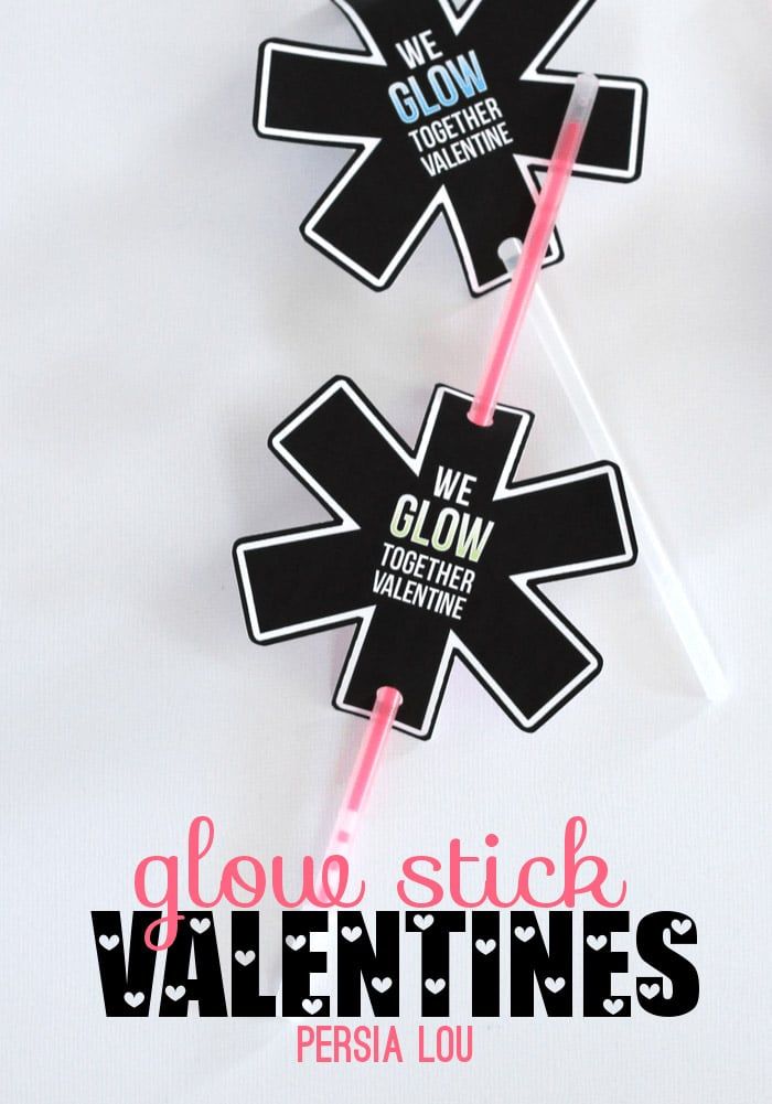 Targetes de dia de Sant Valentí Glow Stick per a nens