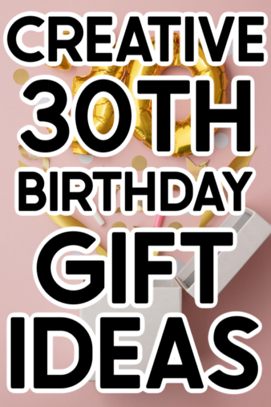 30 cumpleaños globo y caja de regalo.