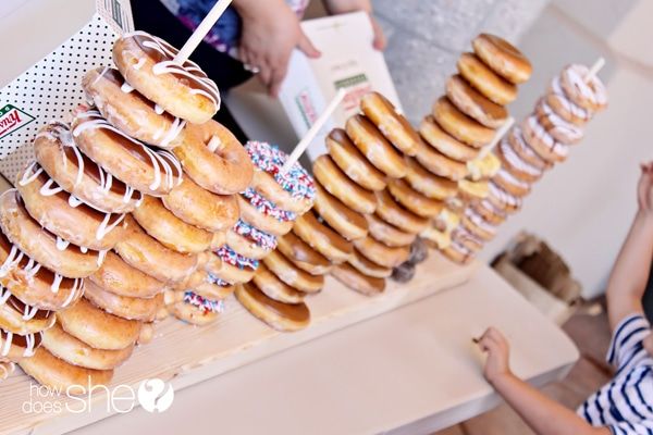 DIY donut feestvoedselvertoning
