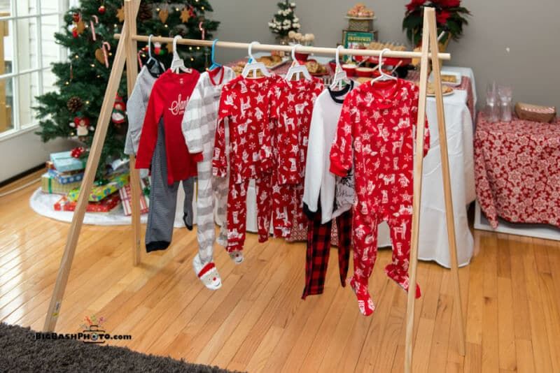 Obožujte vse te prikupne ideje za božične zabave, ki jih navdihuje božično jutro, še posebej vse božične pižame!