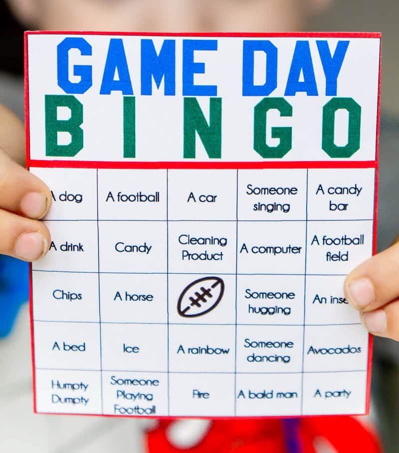 Šios žaidimo dienos bingo kortos puikiai tinka žiūrėti didįjį žaidimą! Jie