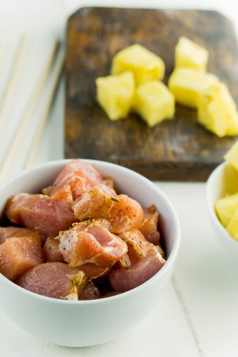 ¡Use cerdo marinado Smithfield para preparar la cena rápidamente!