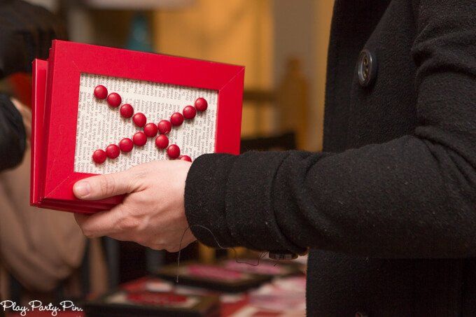 See Craft Your Heart Out tüdrukuteõhtu veebisaidilt www.playpartyplan.com on üks armsamaid Valentine
