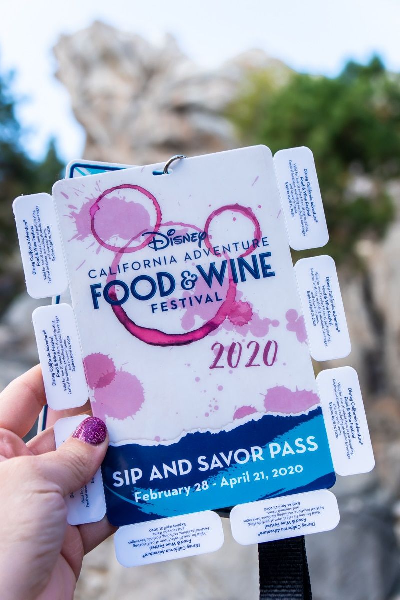 Disneylandský festival jídla a vína popíjet a vychutnávat průchod
