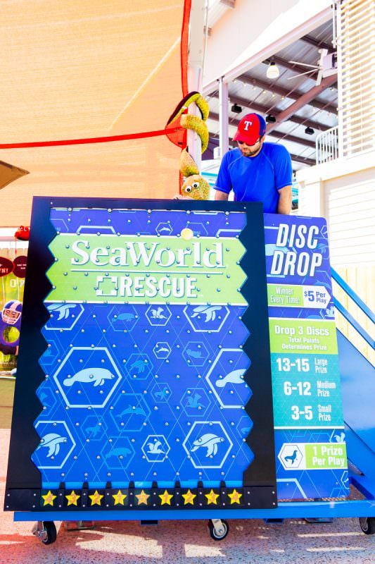 Получите билеты SeaWorld, чтобы играть в игры, пока вы