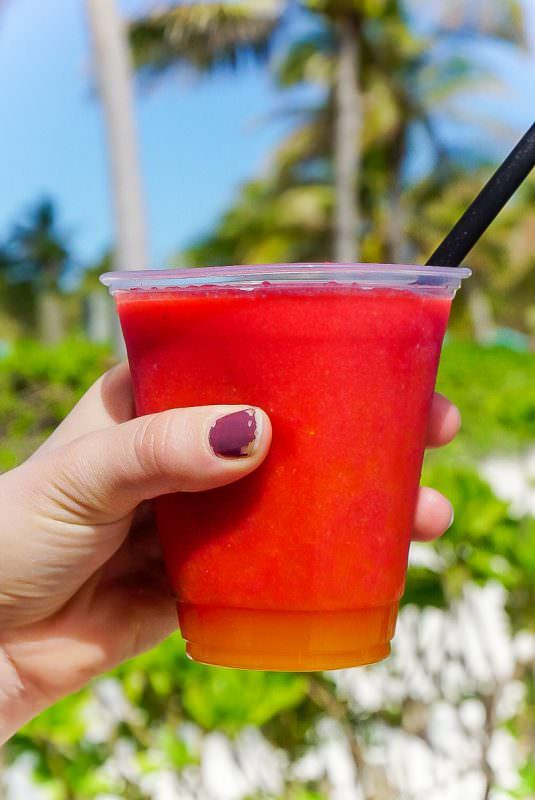 Drycker på Disney Castaway Cay är gratis andra än frysta
