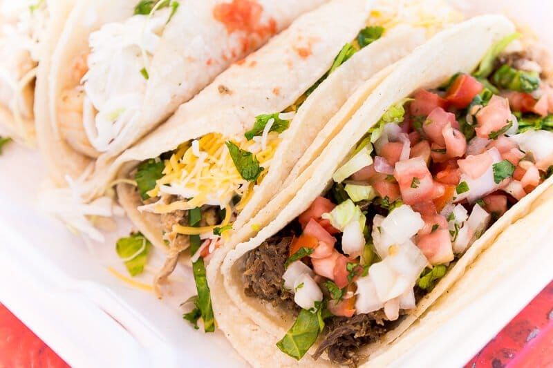 Tacos w Senor Tacos są warte grzechu! Świetne jedzenie w Daytona Beach.