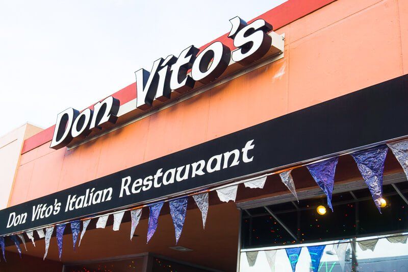 Beberapa makanan terbaik di Pantai Daytona adalah di Don Vito
